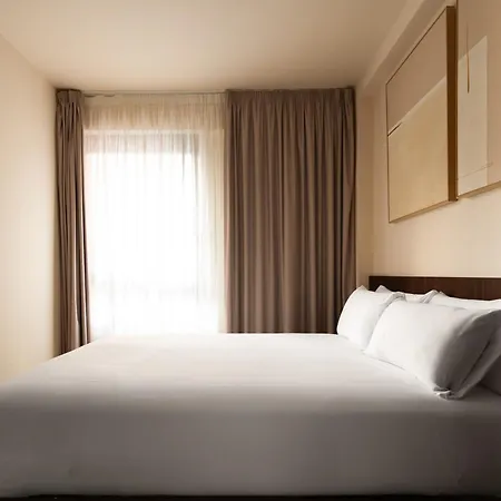 Limehome Juan Antonio Zunzunegui 4* Bilbau