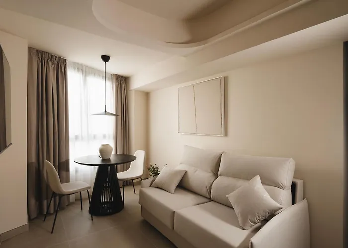 Limehome Juan Antonio Zunzunegui 3*