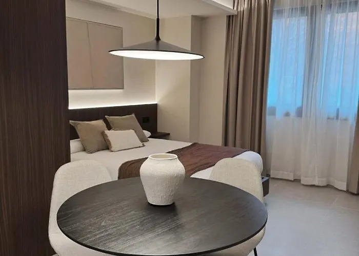 Limehome Juan Antonio Zunzunegui 3*