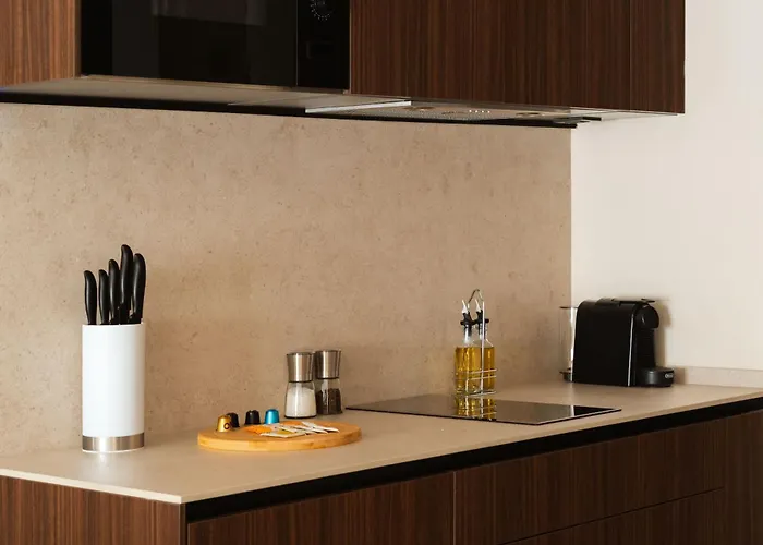 Apart-hotel Limehome Juan Antonio Zunzunegui 4*