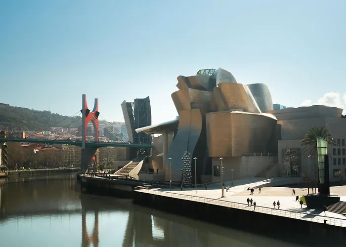 Limehome Juan Antonio Zunzunegui 4*