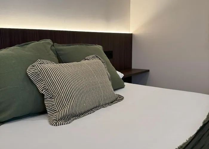 Limehome Juan Antonio Zunzunegui 3* بلباو