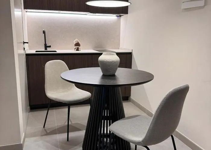 Limehome Juan Antonio Zunzunegui 3* بلباو